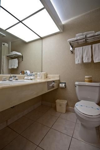 Best Western Pasadena Royale Inn & Suites