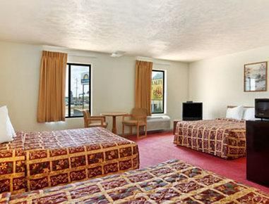 Days Inn by Wyndham Warrensburg