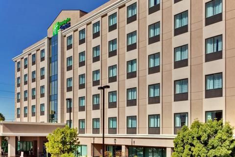 Holiday Inn Express Los Angeles LAX Airport, an IHG Hotel