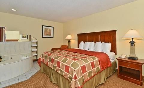 Ramada by Wyndham Platte City KCI Airport