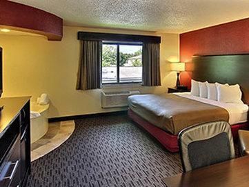 AmericInn by Wyndham Garden City