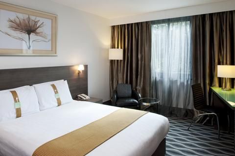 Crowne Plaza London - Kingston, an IHG Hotel