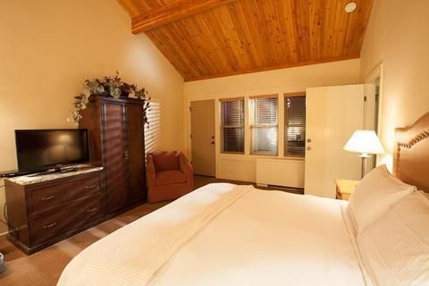 Seventh Mountain Resort