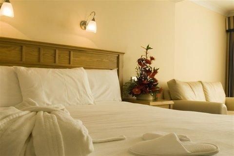 Rochestown Lodge Hotel
