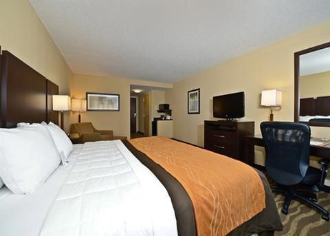 Comfort Inn & Suites Lexington Park