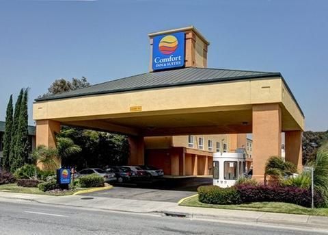 Comfort Inn & Suites Oakland