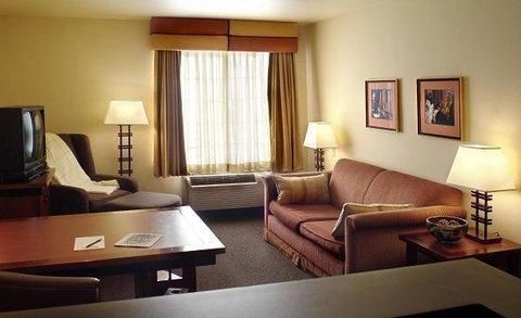 Larkspur Landing Folsom-An All-Suite Hotel