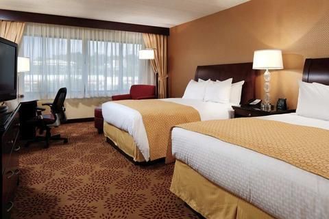 DoubleTree by Hilton Pittsburgh Monroeville Convention Center