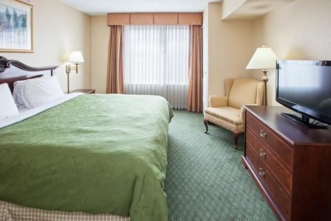 Country Inn & Suites by Radisson, Indianapolis Airport South, IN