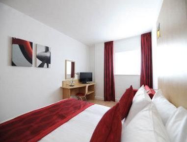 Holiday Inn London - Luton Airport, an IHG Hotel