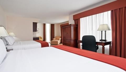 Holiday Inn Express Hotel & Suites Detroit - Farmington Hills, an IHG Hotel