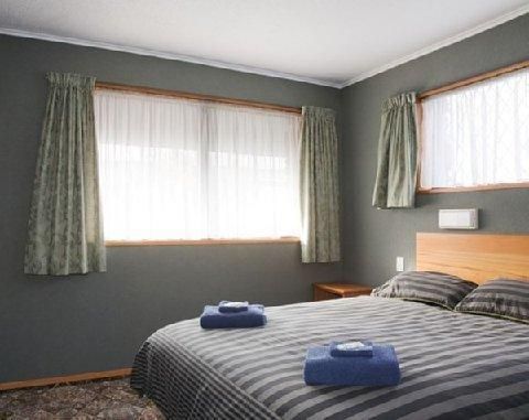 Paroa Hotel