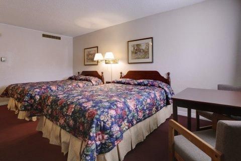 Executive Plus Inn and Suites