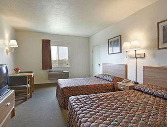 Howard Johnson by Wyndham Galveston