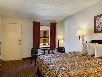 Days Inn by Wyndham Douglasville-Atlanta-Fairburn Road