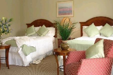 Monticello Inn Framingham