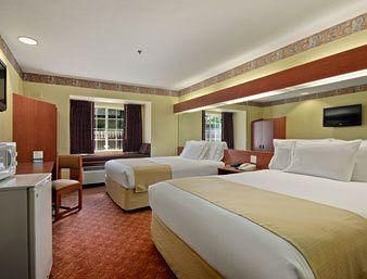 Quality Inn & Suites Longview I-20