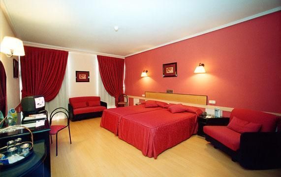 CELUISMA TORRELAVEGA HOTEL