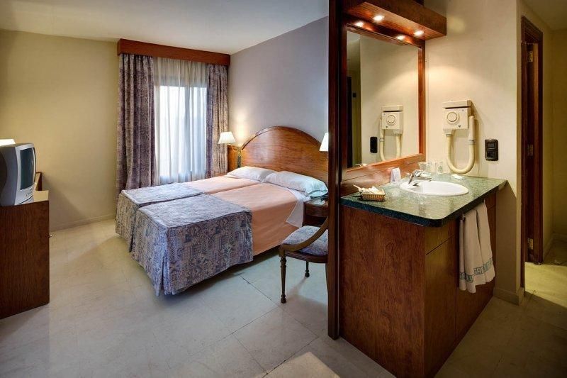 Hotel Reina Cristina