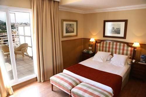 Leonardo Hotel Granada