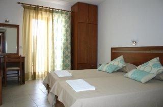 DABASSIS APARTHOTEL