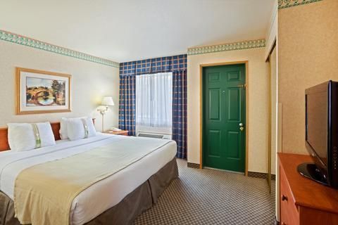 Ramada by Wyndham Kent Seattle Area