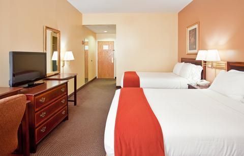 Holiday Inn Express Marshfield, an IHG Hotel
