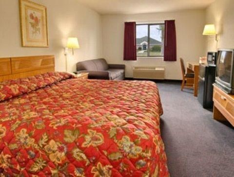 Baymont by Wyndham Battle Creek Downtown