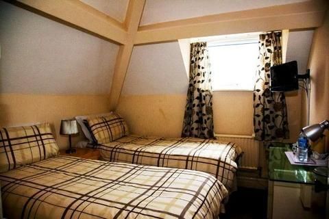 Trivelles Park Hotel