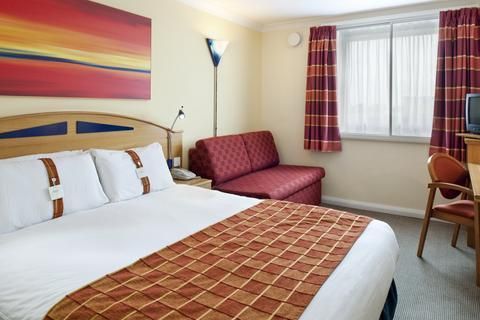 Holiday Inn Express East Midlands Airport, an IHG Hotel