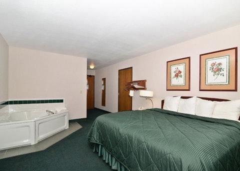 Quality Inn & Suites Stoughton - Madison South