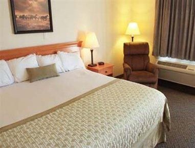 Super 8 by Wyndham Salina/Scenic Hills Area
