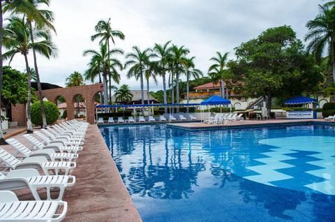 Qualton Club Ixtapa All Inclusive