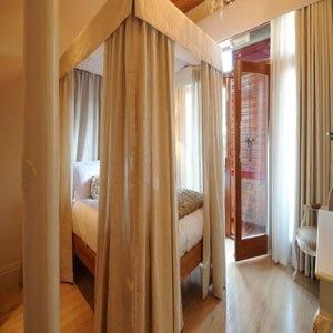 Velvet Hotel