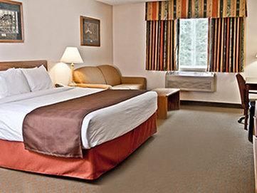 AmericInn by Wyndham Rhinelander