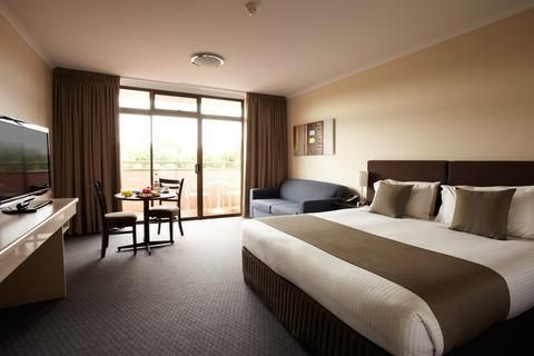 Comfort Hotel Adelaide Meridien