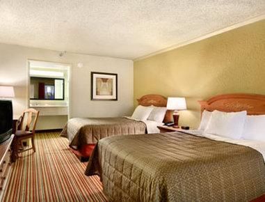 Suite Dreams Hotel