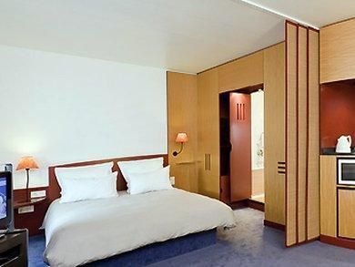 Novotel Suites Paris CDG Airport Villepinte