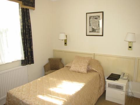 Richmond Park Hotel