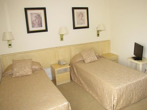 Richmond Park Hotel