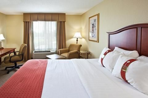 Holiday Inn Hotel & Suites Lake City, an IHG Hotel