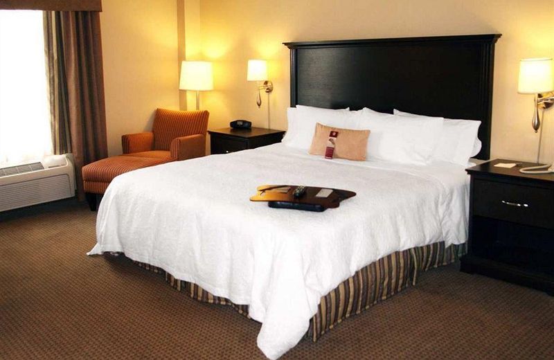 Hampton Inn & Suites Laval
