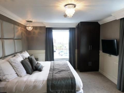 Cliff Hotel