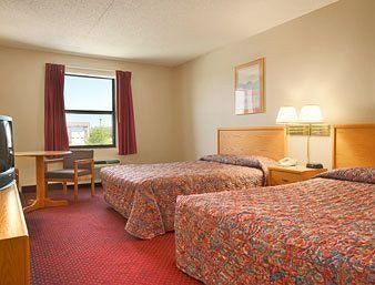 Sky Palace Inn & Suites Wichita North