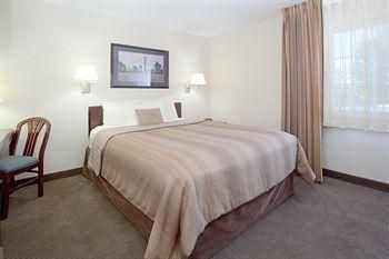 Sonesta Simply Suites Salt Lake City Airport