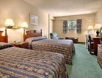Super 8 by Wyndham Vandalia/Dayton International Airport