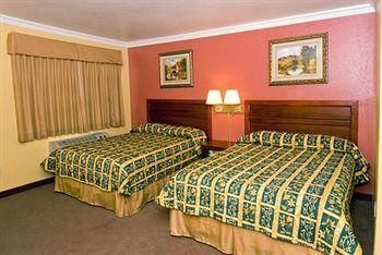Regency Inn & Suites Downey