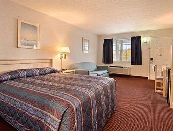 DAYS INN MACEDONIA