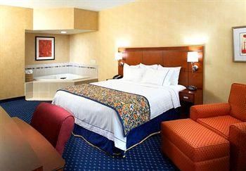 Courtyard by Marriott Akron Stow