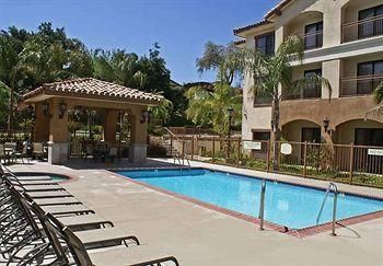 Courtyard Thousand Oaks Ventura County